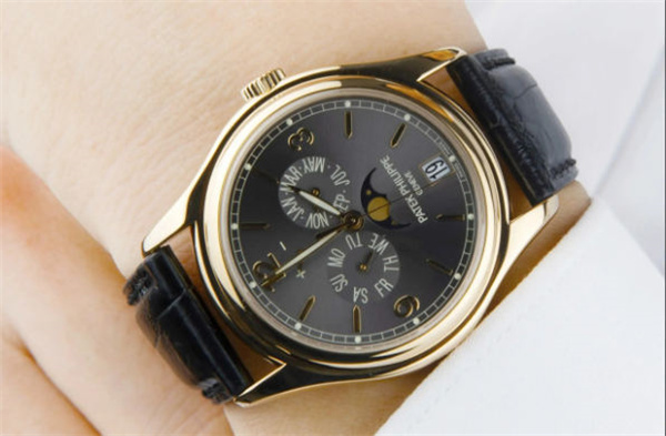 百达翡丽陶瓷圈裂了还能修？真相让人大吃一惊（图）